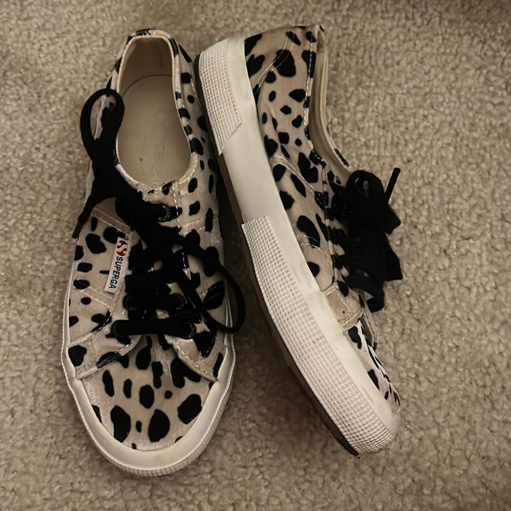 Superga Sneakers • Sz 36